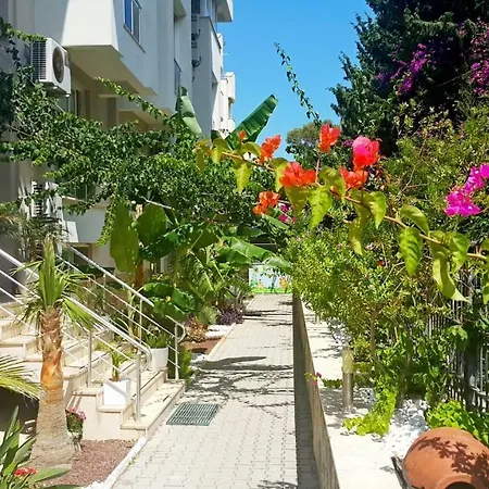 Апартаменты С Двумя Спальнями 80 М.Кв. Διαμέρισμα Κεμέρ