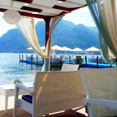 Апартаменты С Двумя Спальнями 80 М.Кв. Kemer